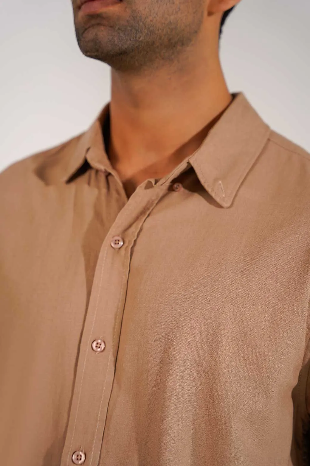 BASIC BUTTON DOWN SHIRT