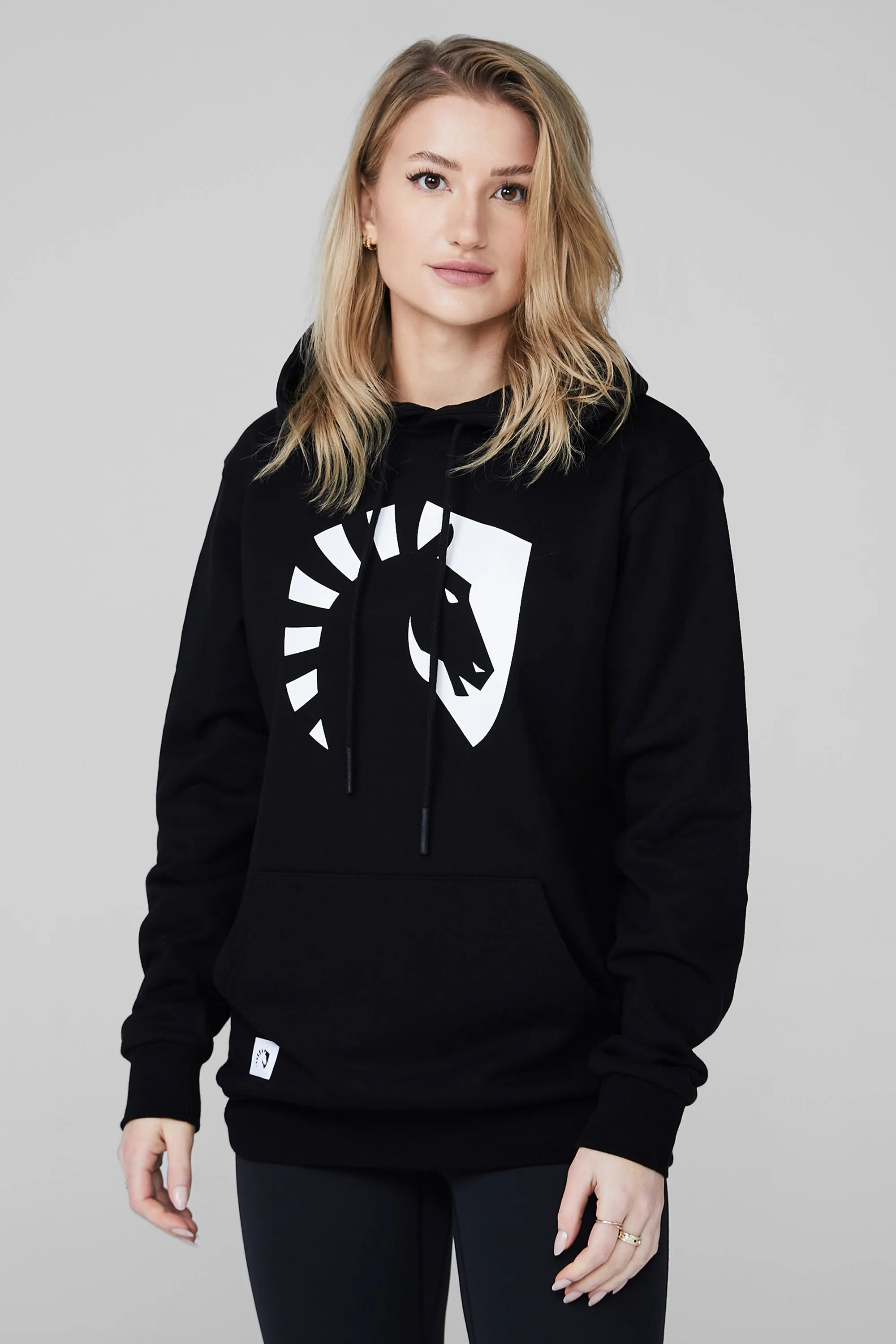 CREST HOODIE